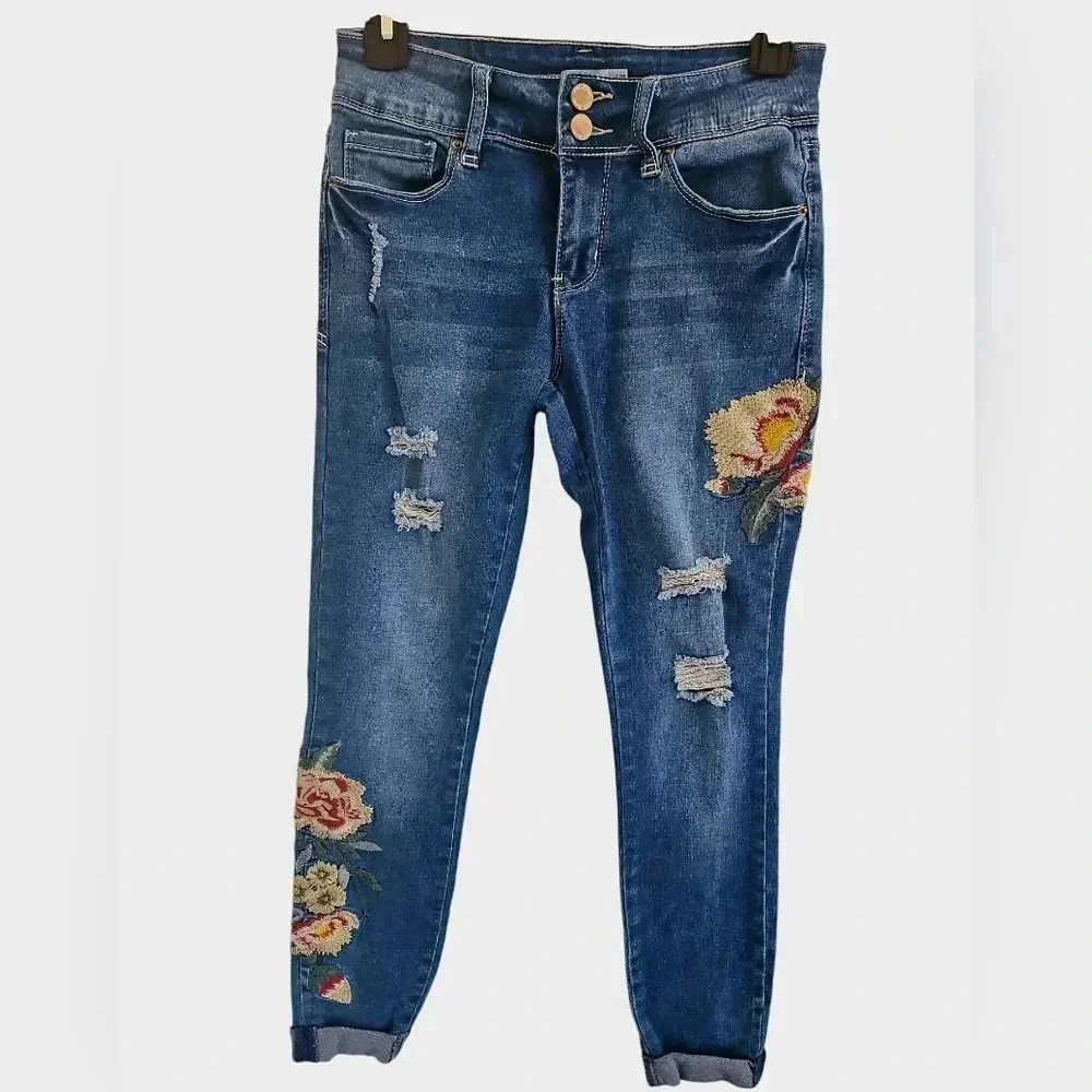 Womens YMI Embroidered Denim Skinny Jeans Stretch Distressed Cuffed Hem Size 1